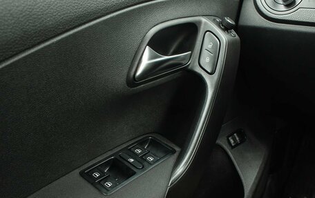 Volkswagen Polo VI (EU Market), 2011 год, 620 000 рублей, 18 фотография