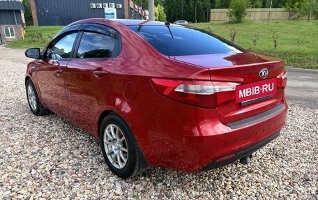 KIA Rio III рестайлинг, 2013 год, 900 000 рублей, 3 фотография