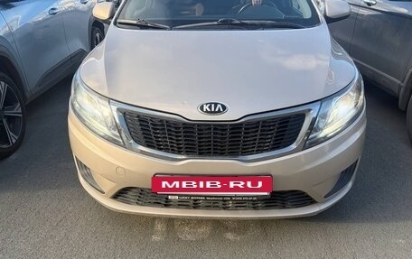 KIA Rio III рестайлинг, 2013 год, 880 000 рублей, 5 фотография
