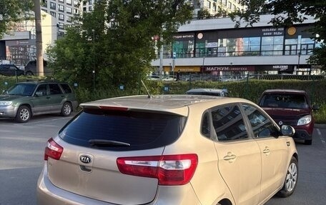 KIA Rio III рестайлинг, 2013 год, 880 000 рублей, 3 фотография