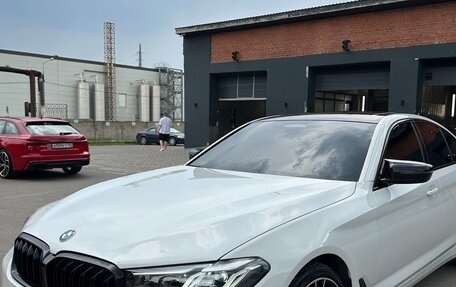 BMW 5 серия, 2022 год, 4 690 000 рублей, 2 фотография
