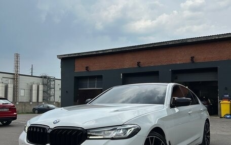 BMW 5 серия, 2022 год, 4 690 000 рублей, 10 фотография