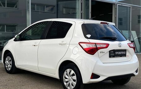 Toyota Vitz, 2019 год, 855 000 рублей, 8 фотография