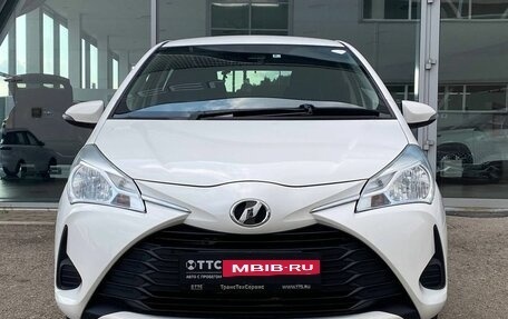 Toyota Vitz, 2019 год, 855 000 рублей, 2 фотография