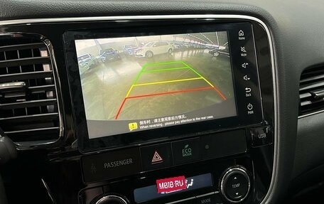 Mitsubishi Outlander III рестайлинг 3, 2022 год, 2 500 000 рублей, 16 фотография