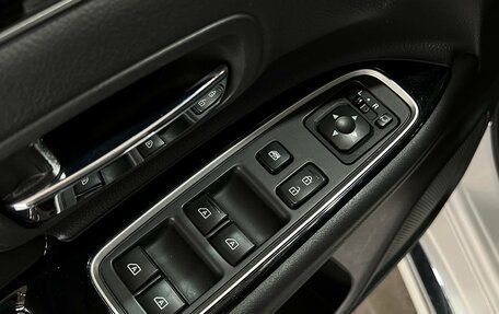Mitsubishi Outlander III рестайлинг 3, 2022 год, 2 500 000 рублей, 20 фотография