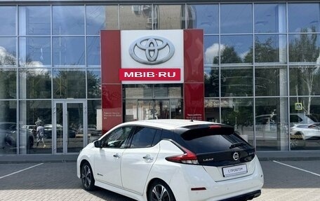 Nissan Leaf II, 2020 год, 2 550 000 рублей, 7 фотография