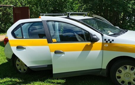 Renault Logan II, 2017 год, 490 000 рублей, 6 фотография