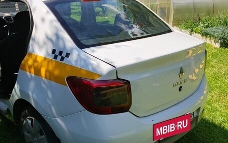 Renault Logan II, 2017 год, 490 000 рублей, 10 фотография