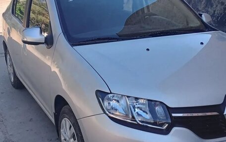 Renault Logan II, 2014 год, 800 000 рублей, 4 фотография