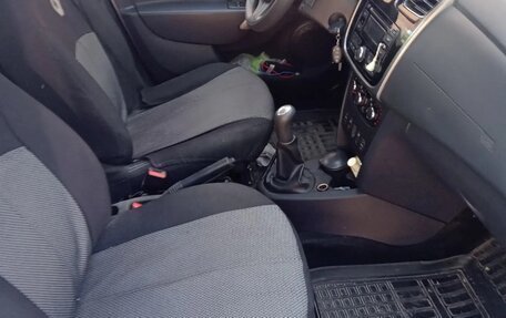 Renault Logan II, 2014 год, 800 000 рублей, 7 фотография