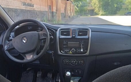 Renault Logan II, 2014 год, 800 000 рублей, 8 фотография