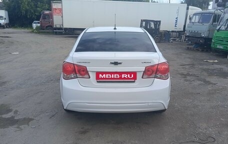 Chevrolet Cruze II, 2013 год, 700 000 рублей, 5 фотография