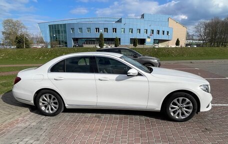 Mercedes-Benz E-Класс, 2017 год, 3 290 000 рублей, 3 фотография