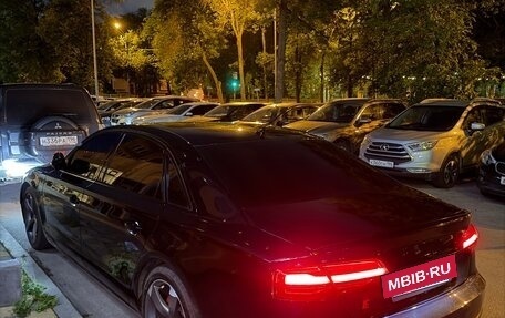 Audi A8, 2014 год, 2 300 000 рублей, 6 фотография