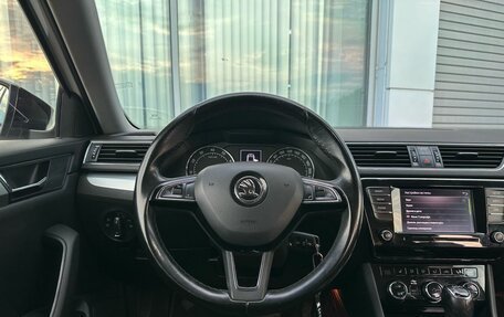 Skoda Superb III рестайлинг, 2018 год, 1 750 000 рублей, 12 фотография