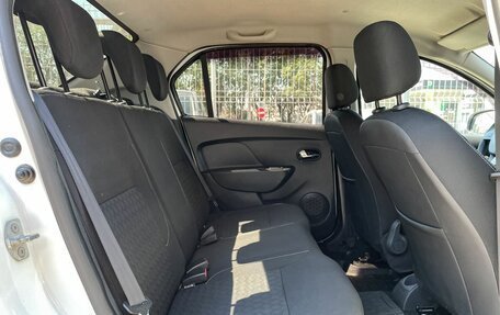 Renault Logan II, 2014 год, 689 000 рублей, 13 фотография