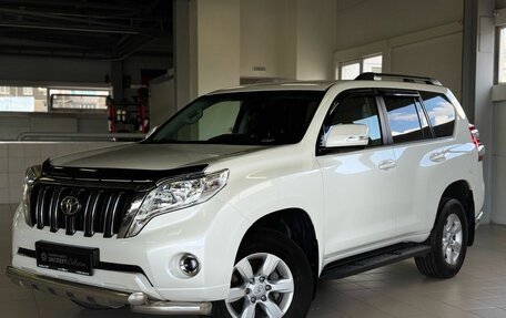 Toyota Land Cruiser Prado 150 рестайлинг 2, 2015 год, 3 370 000 рублей, 1 фотография