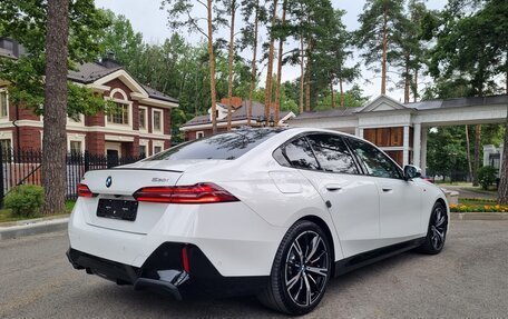BMW 5 серия, 2024 год, 8 500 000 рублей, 11 фотография