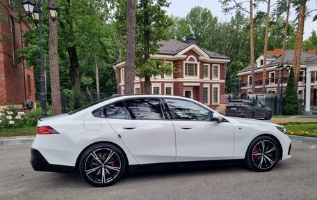 BMW 5 серия, 2024 год, 8 500 000 рублей, 12 фотография