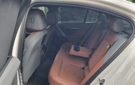 BMW 5 серия, 2024 год, 8 500 000 рублей, 26 фотография