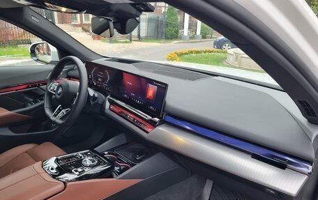 BMW 5 серия, 2024 год, 8 500 000 рублей, 33 фотография