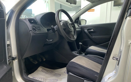 Volkswagen Polo VI (EU Market), 2011 год, 460 000 рублей, 13 фотография