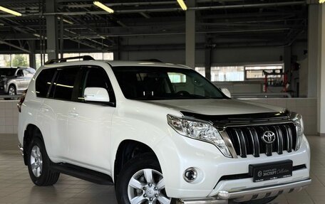 Toyota Land Cruiser Prado 150 рестайлинг 2, 2015 год, 3 370 000 рублей, 3 фотография