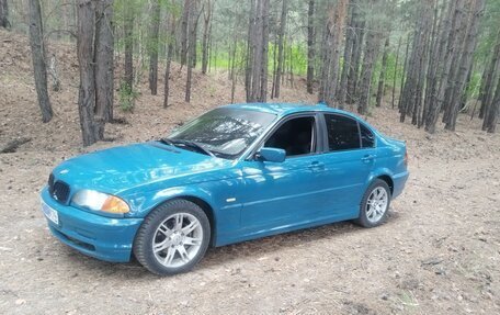 BMW 3 серия, 2001 год, 300 000 рублей, 2 фотография