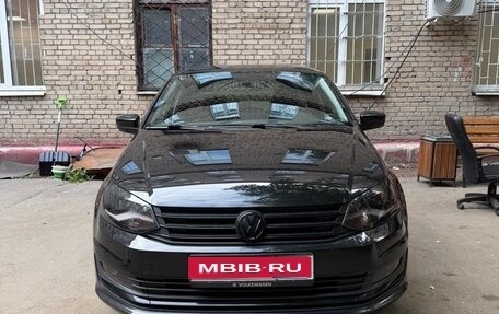 Volkswagen Polo VI (EU Market), 2016 год, 1 020 000 рублей, 1 фотография