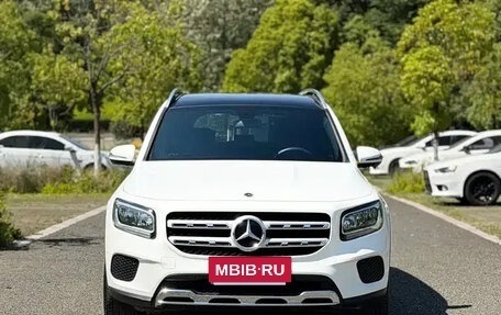 Mercedes-Benz GLB, 2021 год, 1 870 100 рублей, 2 фотография