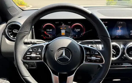 Mercedes-Benz GLB, 2021 год, 1 870 100 рублей, 10 фотография