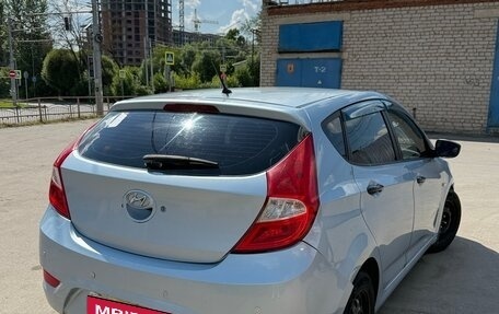 Hyundai Solaris II рестайлинг, 2012 год, 600 000 рублей, 4 фотография