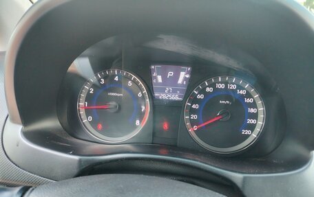 Hyundai Solaris II рестайлинг, 2013 год, 520 000 рублей, 3 фотография