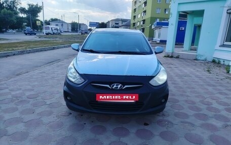 Hyundai Solaris II рестайлинг, 2013 год, 520 000 рублей, 2 фотография