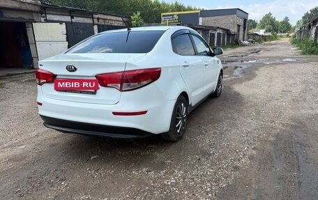 KIA Rio III рестайлинг, 2017 год, 650 000 рублей, 3 фотография