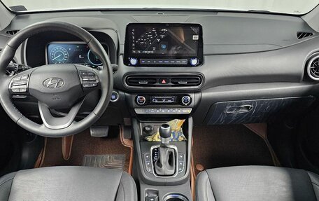 Hyundai Kona, 2023 год, 2 120 000 рублей, 7 фотография