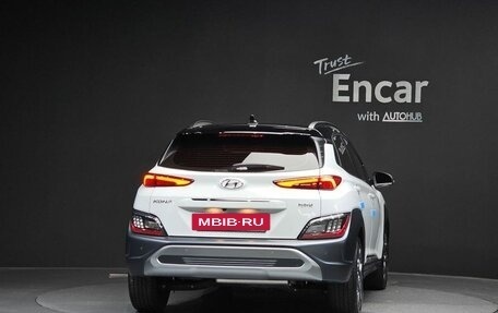 Hyundai Kona, 2023 год, 2 120 000 рублей, 4 фотография