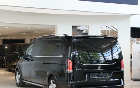 Mercedes-Benz V-Класс, 2026 год, 13 600 000 рублей, 4 фотография