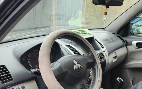 Mitsubishi Pajero Sport II рестайлинг, 2010 год, 1 600 000 рублей, 6 фотография