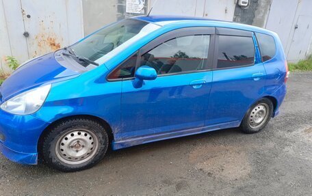 Honda Fit III, 2002 год, 250 000 рублей, 2 фотография