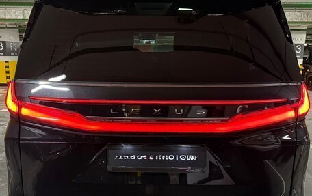 Lexus LM, 2025 год, 17 690 000 рублей, 37 фотография