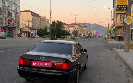 Audi A8, 1998 год, 720 000 рублей, 3 фотография