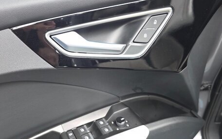 Audi Q4 e-tron, 2025 год, 4 990 000 рублей, 9 фотография