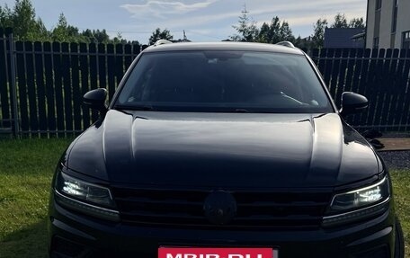 Volkswagen Tiguan II, 2017 год, 1 800 000 рублей, 13 фотография