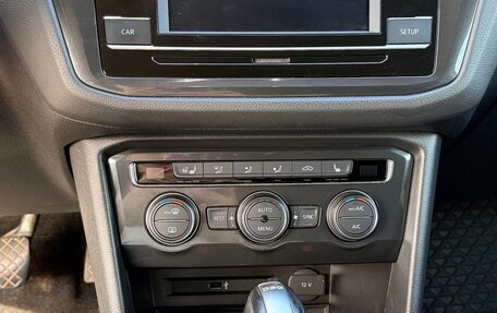 Volkswagen Tiguan II, 2017 год, 1 800 000 рублей, 21 фотография