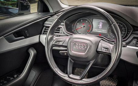 Audi A4, 2018 год, 1 944 900 рублей, 10 фотография