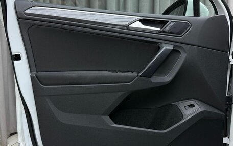Volkswagen Tiguan II, 2020 год, 3 899 000 рублей, 28 фотография