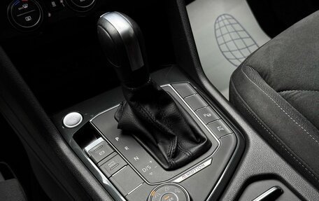 Volkswagen Tiguan II, 2020 год, 3 899 000 рублей, 20 фотография