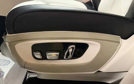 Rolls-Royce Cullinan, 2026 год, 72 960 000 рублей, 15 фотография